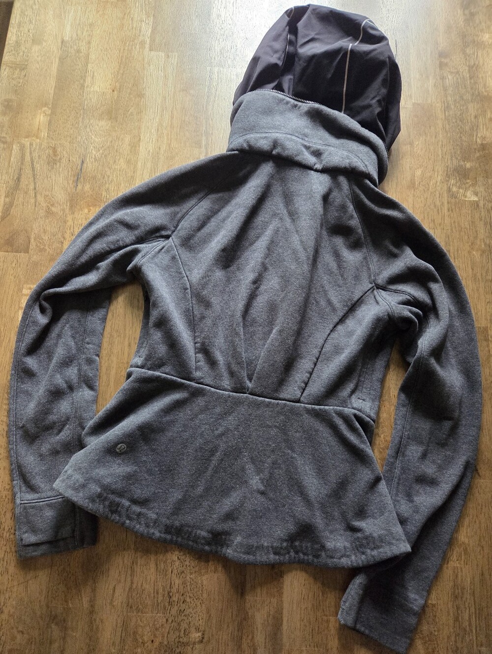 Lululemon &go Charcoal Zip Sweater, Flare Back, Hideaway Hood